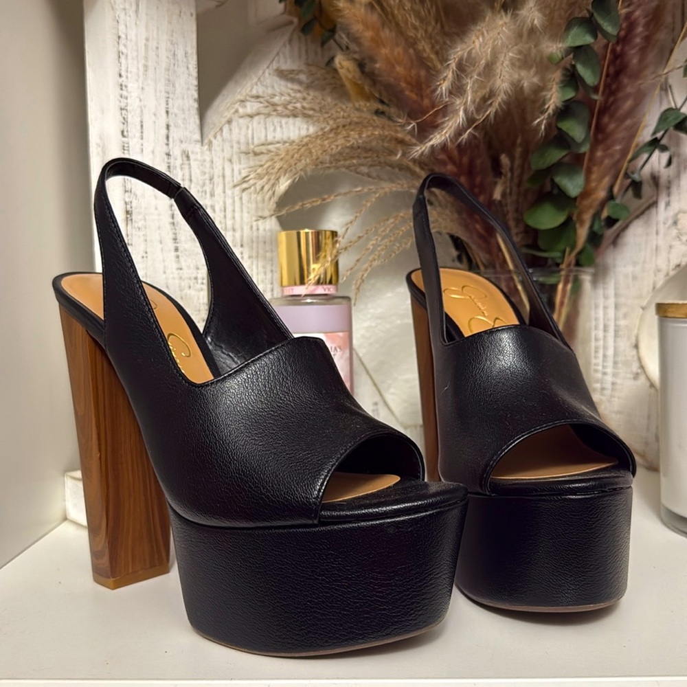 Jessica Simpson heels